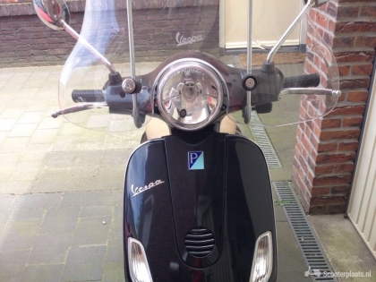 Vespa LX 50 matzwart